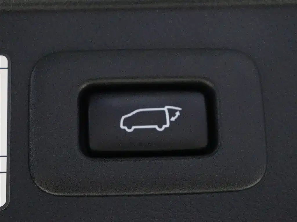 Toyota Alphard 2021 2.5L Luxury