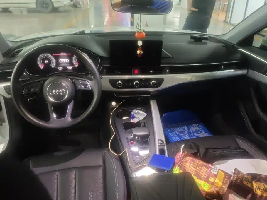 Audi A4L — миниатюра 12