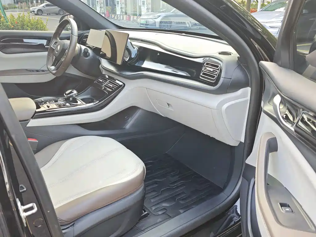 BYD Qin PLUS — миниатюра 16