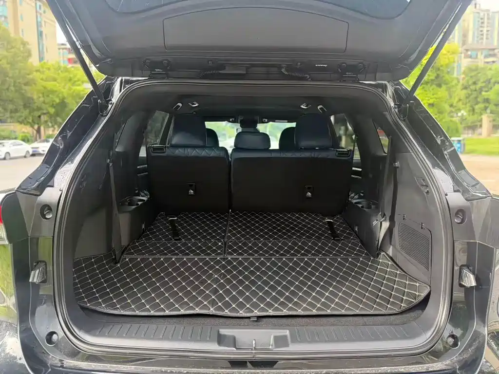 Toyota Crown Kluger 2023 2.5L HEV Elite