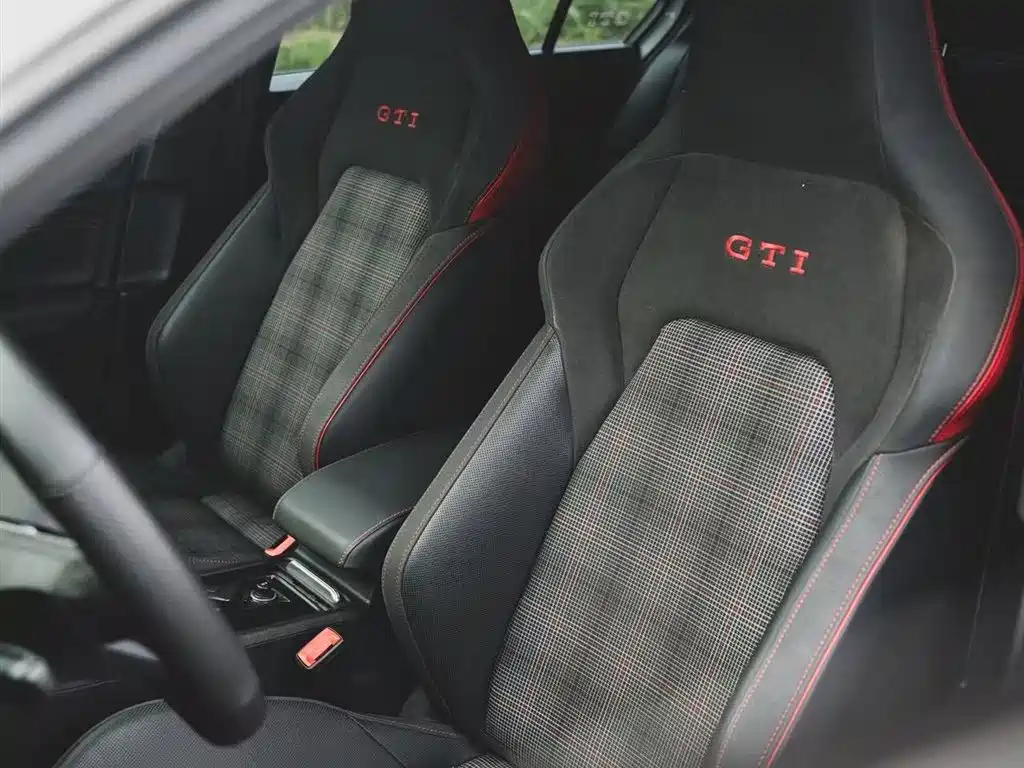 Volkswagen Golf GTI GTI 2021 380TSI DSG GTI