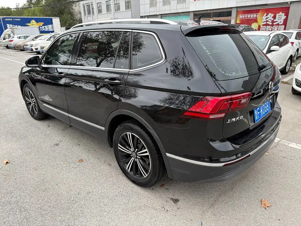 Volkswagen Tiguan L — миниатюра 6