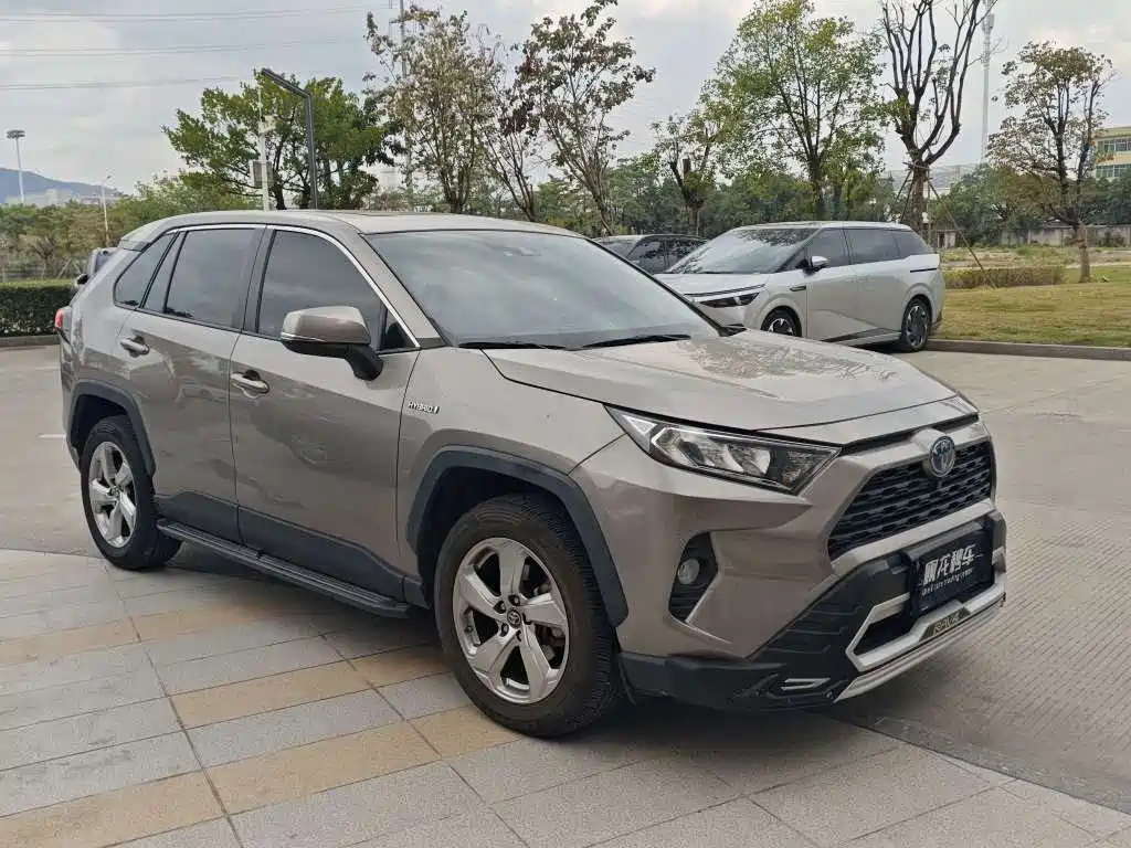 TOYOTA RAV4 RONGFANG