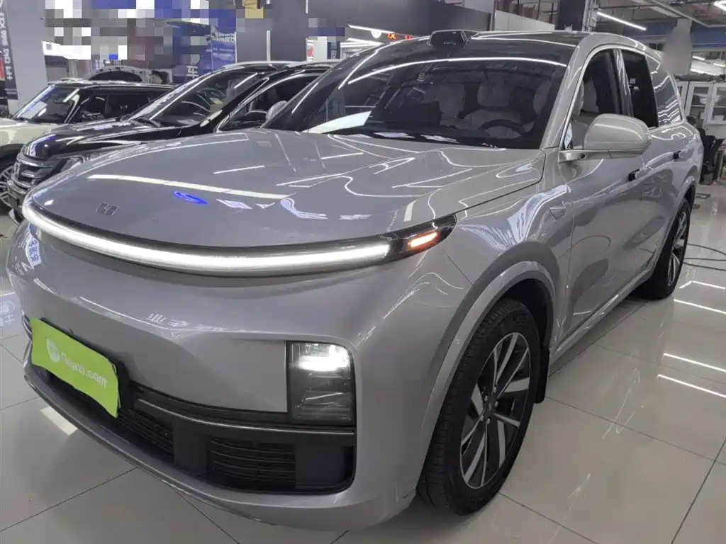 Li Auto Li L8 2024