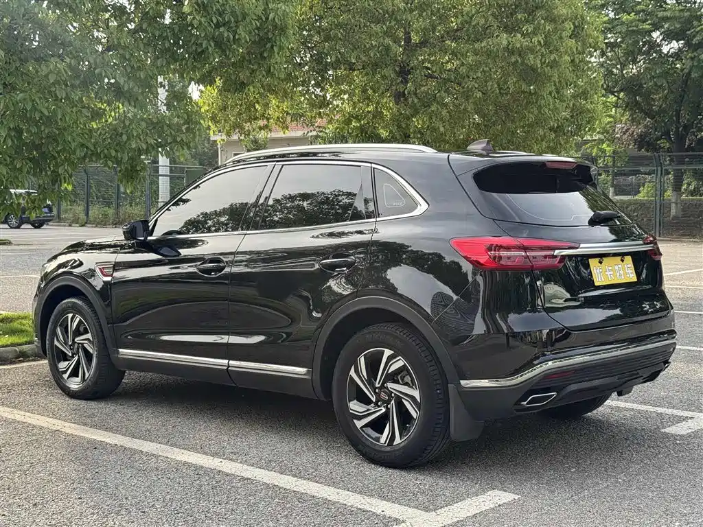 Hongqi HS5 2022 2.0T