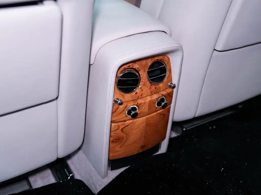 Rolls-Royce Phantom — миниатюра 26