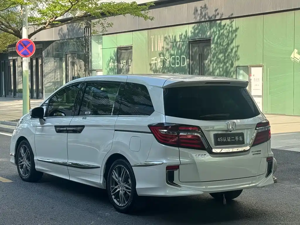 Honda Elysion 2019 2.0L Luxury