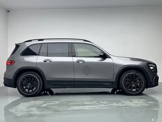 Mercedes-Benz GLB AMG — миниатюра 8