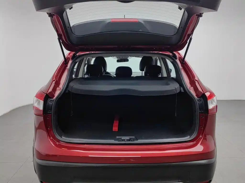 Nissan Qashqai — миниатюра 16