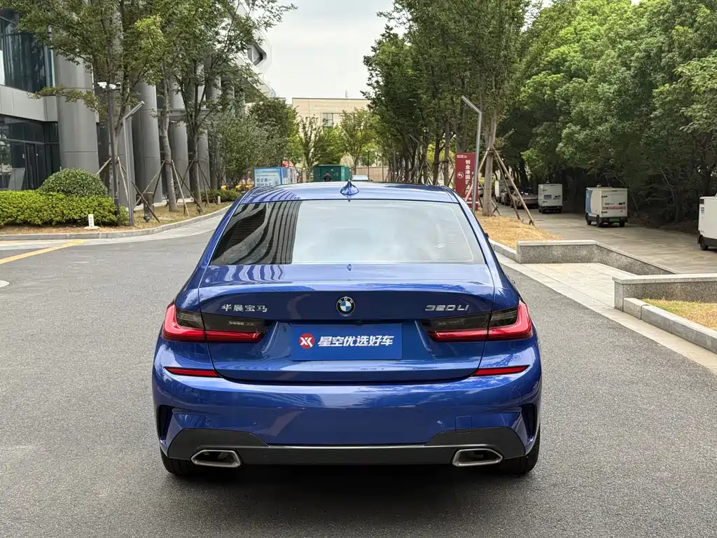 BMW 3 Series — миниатюра 21