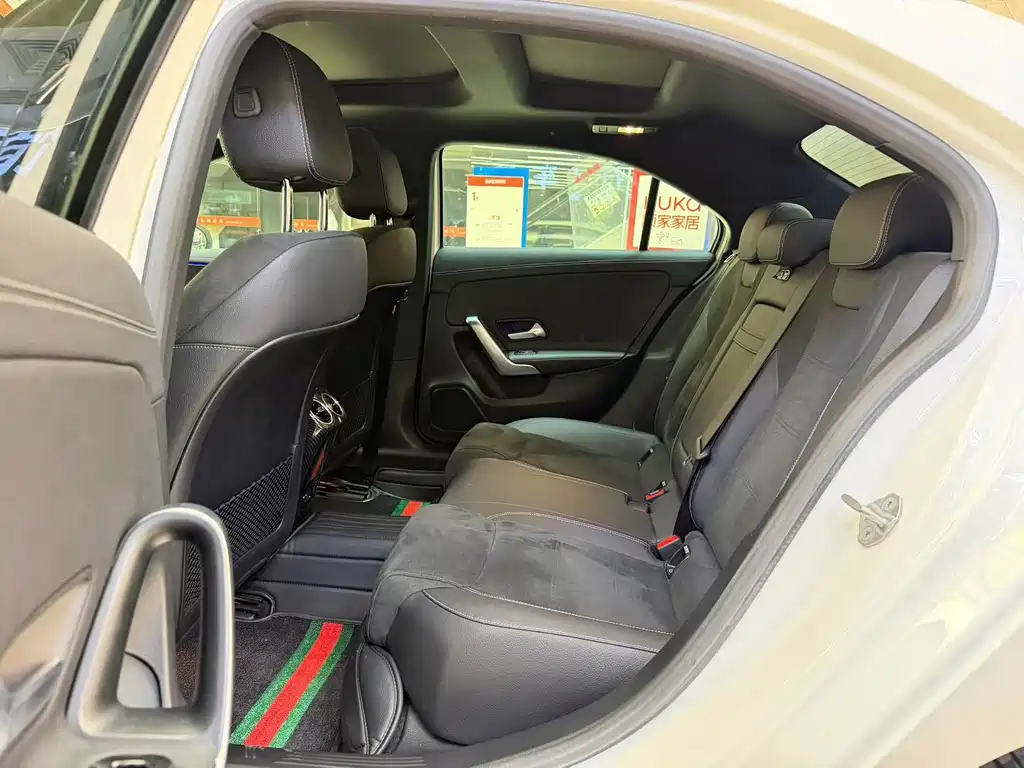 Mercedes-Benz A-Class - фото 8