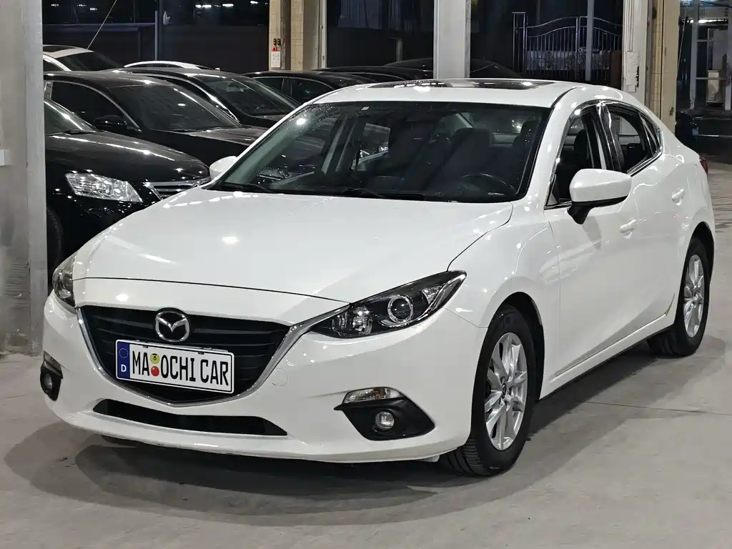 Mazda 3 Axela 2016 Sedan 1.5L Auto Luxury Type
