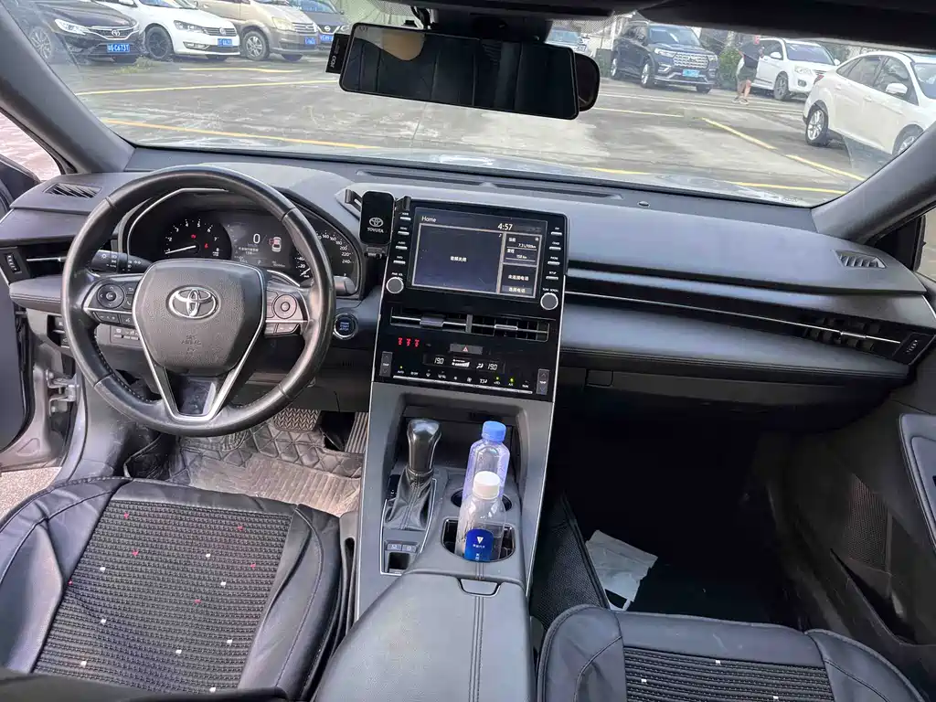 Toyota Avalon — миниатюра 9