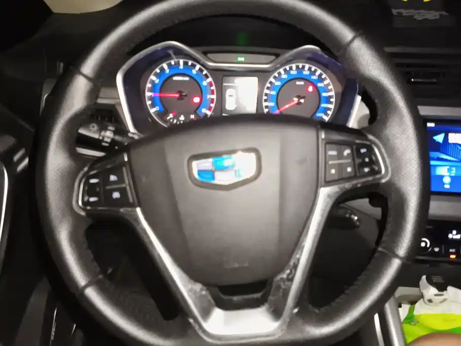 Geely Vision X3 — миниатюра 15