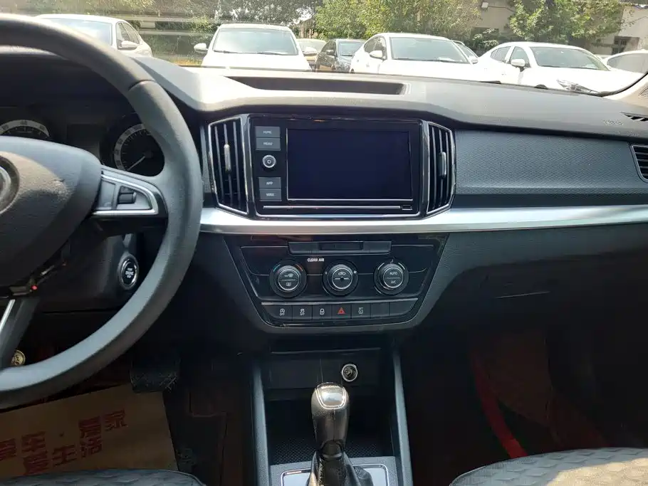 Skoda Kamiq — миниатюра 13