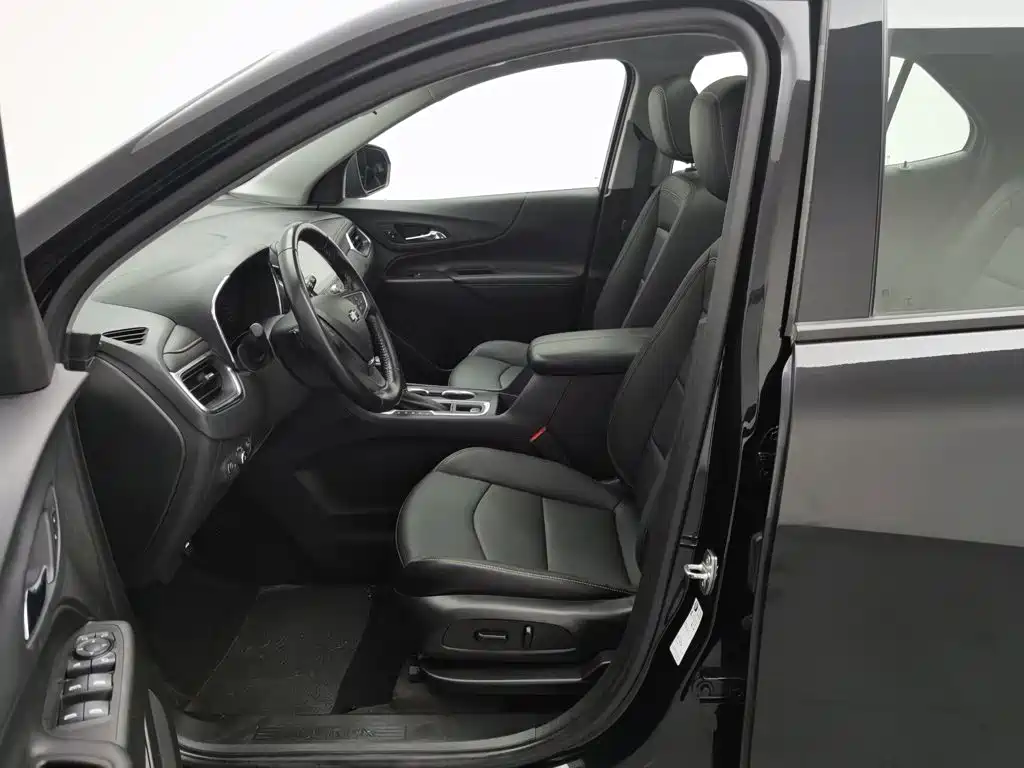 Chevrolet Equinox — миниатюра 10