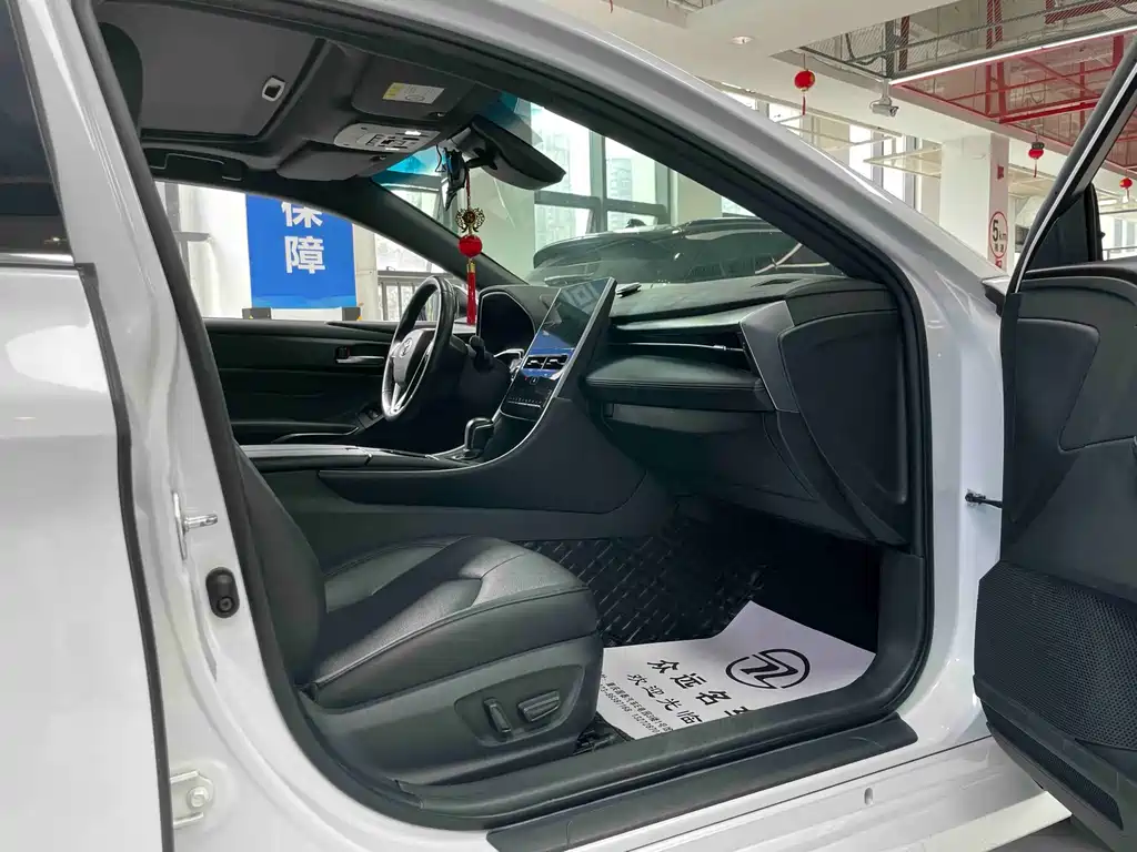 Toyota Avalon 2022 2.0L Luxury