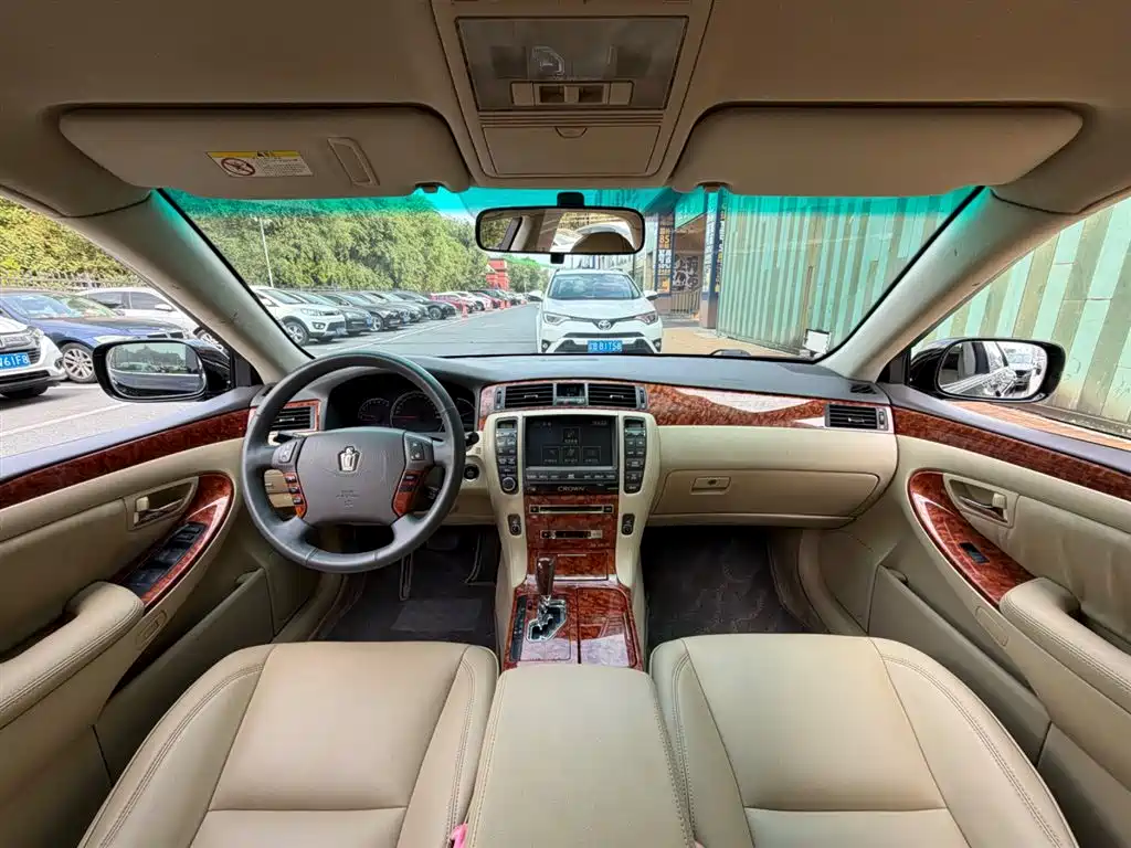 Toyota Crown 2005 3.0L Royal Saloon G