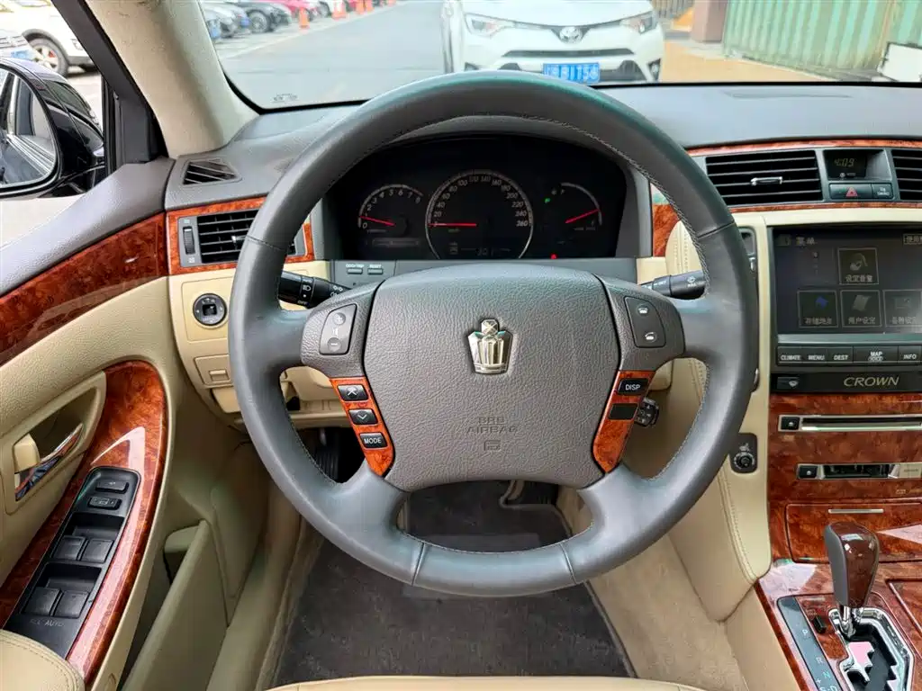 Toyota Crown 2005 3.0L Royal Saloon G