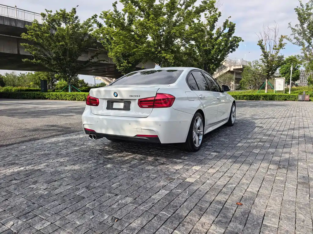 BMW 3 Series — миниатюра 10