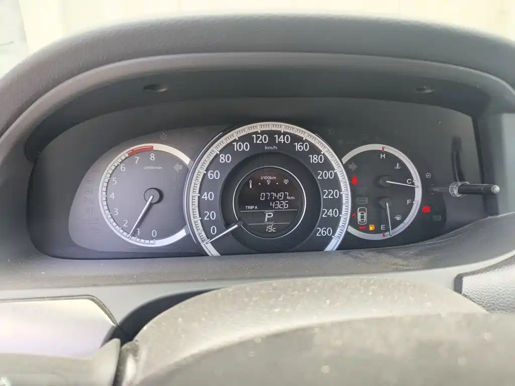 Honda Accord — миниатюра 7