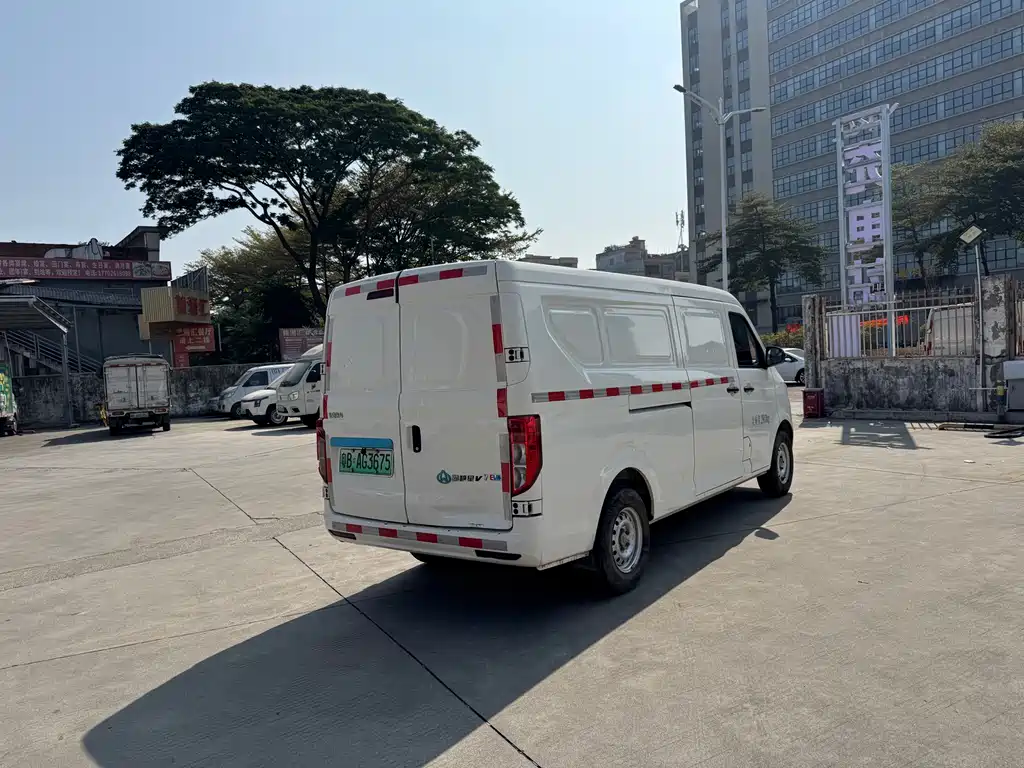 CHANGAN CROSS STAR V7 EV