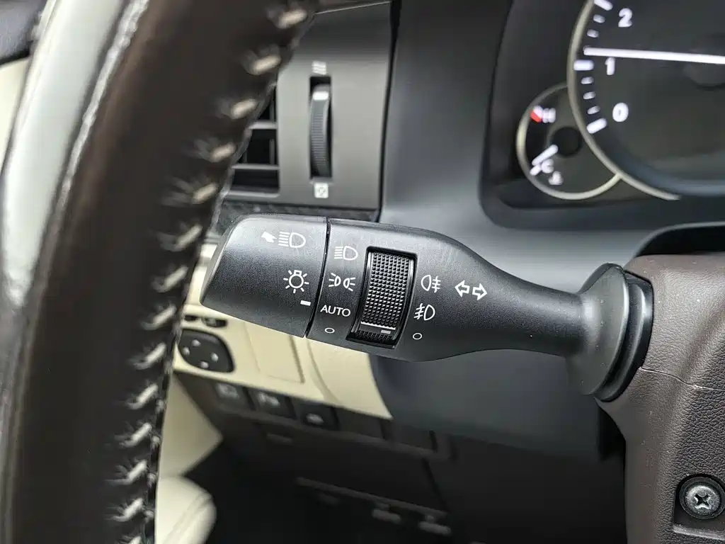 Lexus ES — миниатюра 21