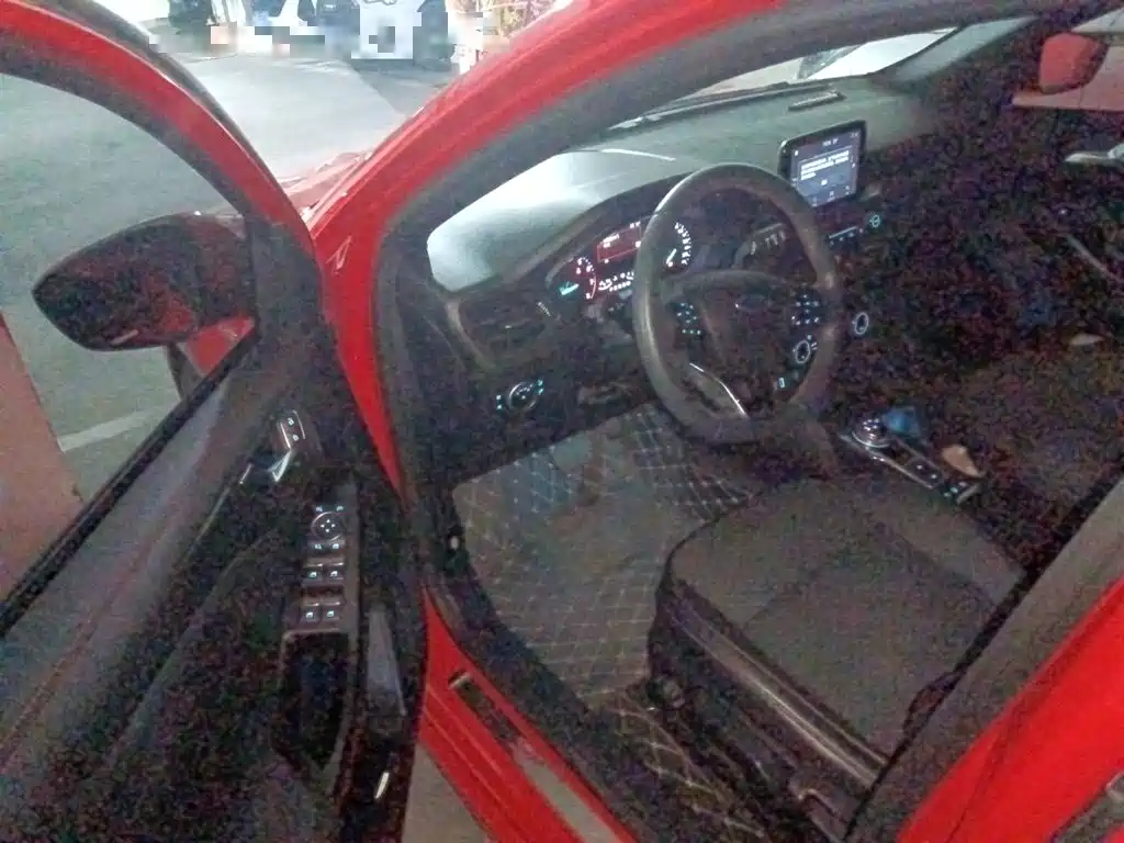 Ford Focus — миниатюра 14