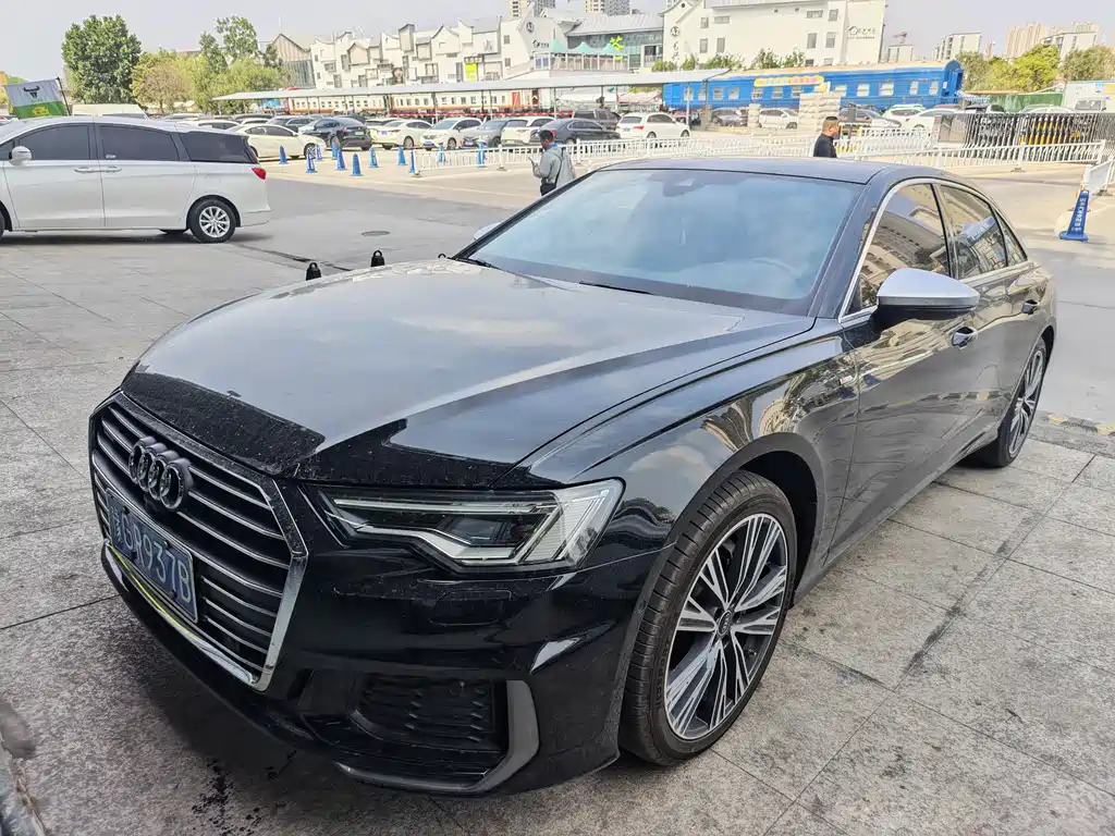 Audi A6L 2022 45 TFSI quattro Select Dynamic Type