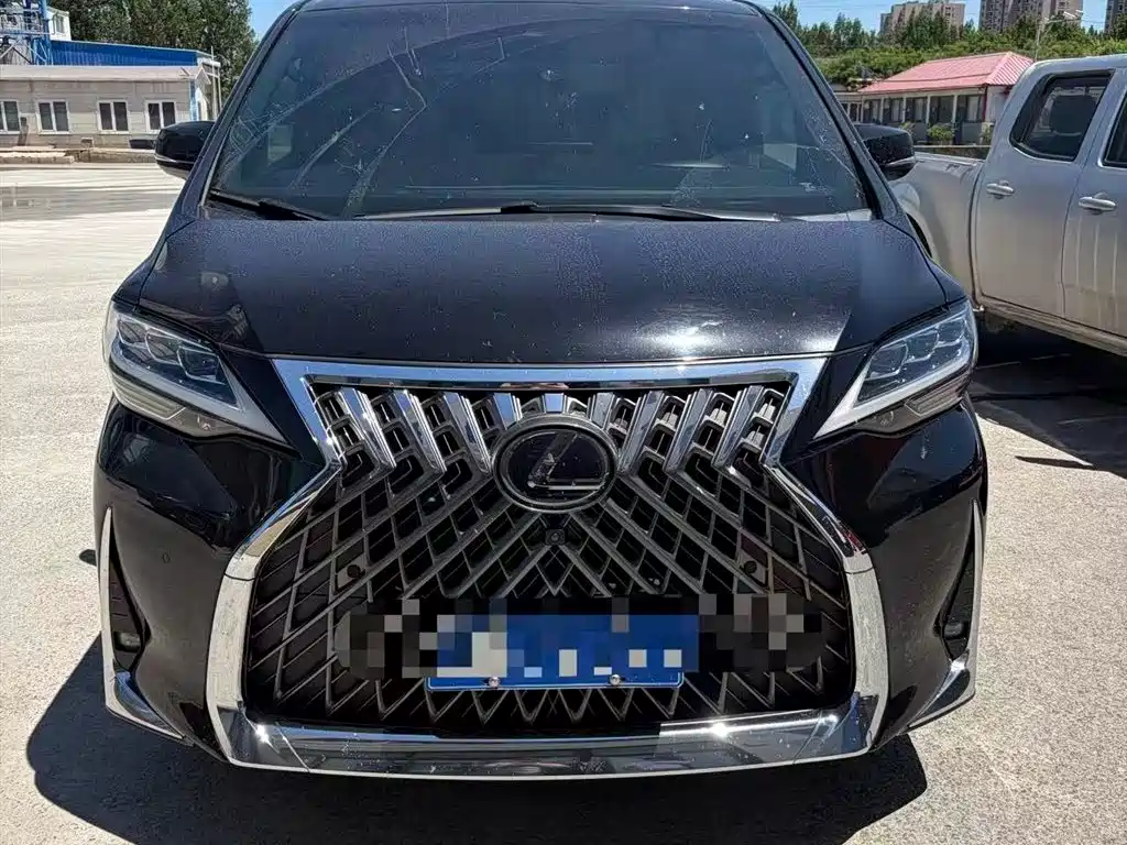 Lexus LM 2020 300h мест