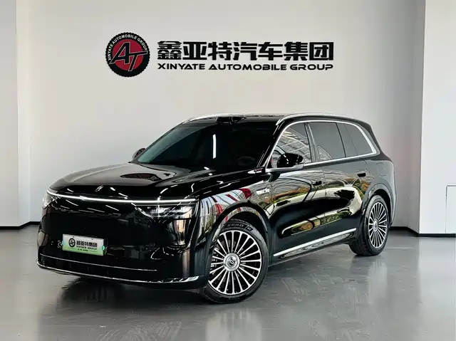 AITO ASK THE WORLD M8 2025