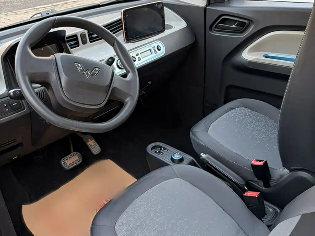 Wuling MINIEV — миниатюра 13