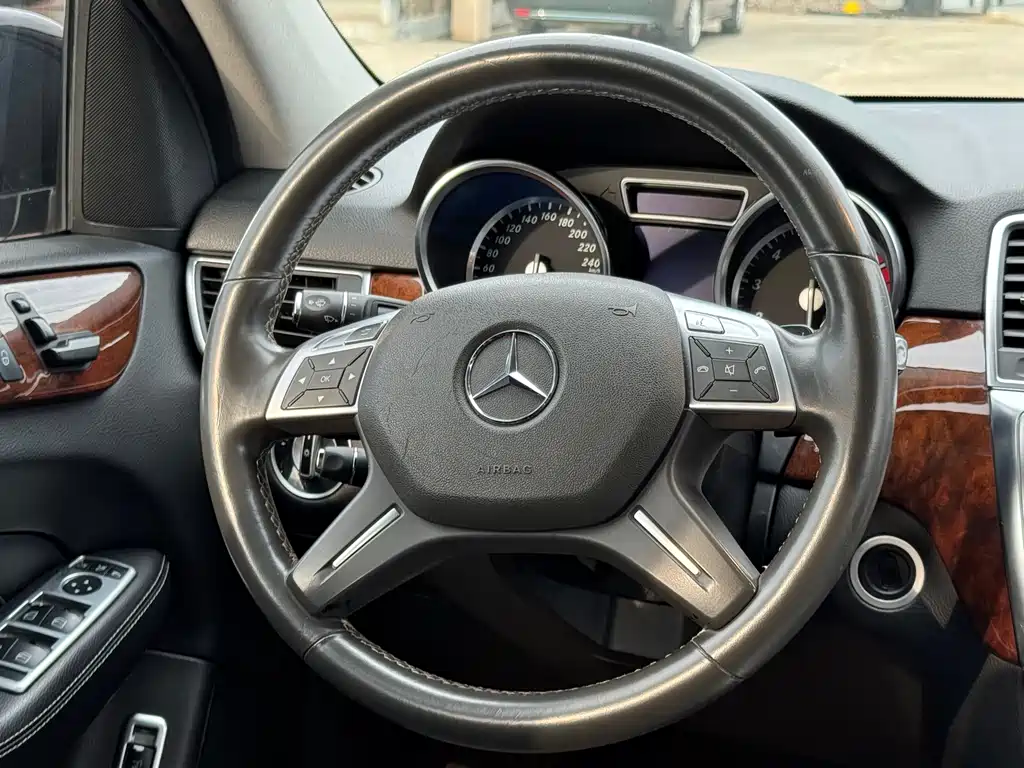 Mercedes-Benz M-Class ML 350 Luxury Type, фото 13
