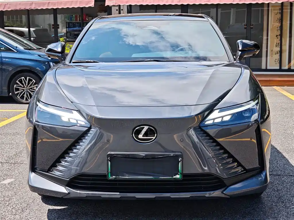 Lexus RZ 2023 450e