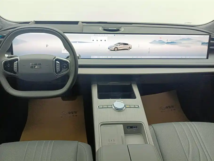 GEELY GALAXY GALAXY E8