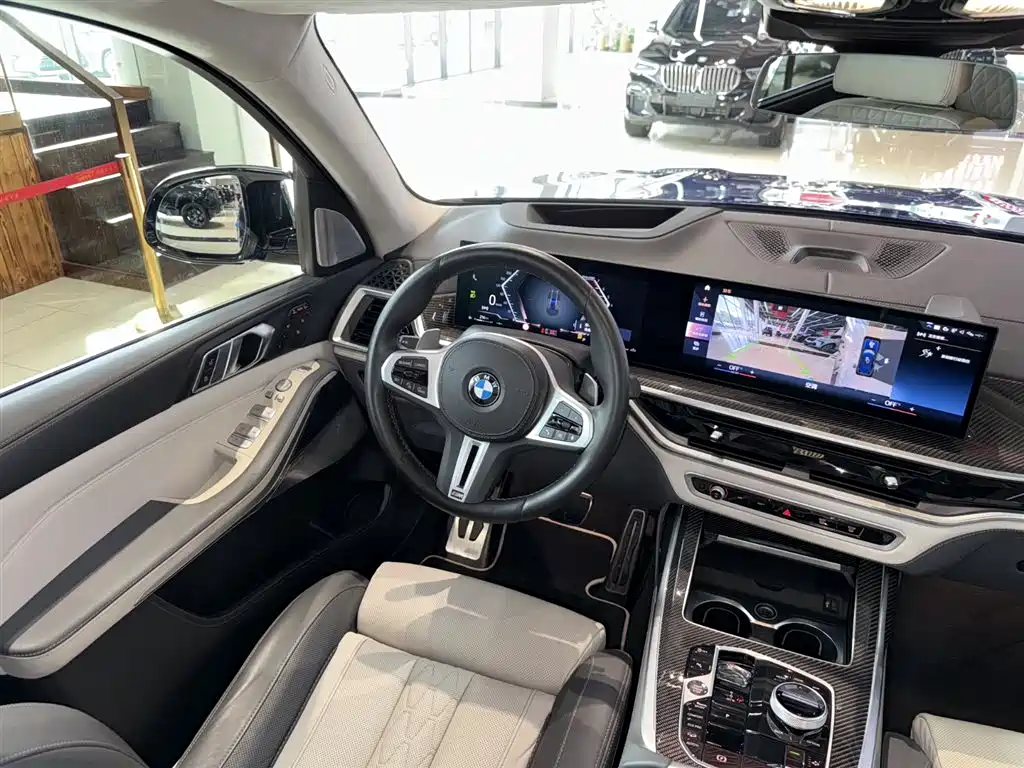 BMW X7 M60i 2023 xDrive M60i