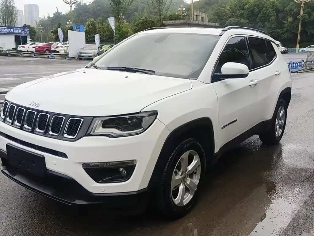 Купить Jeep Compass