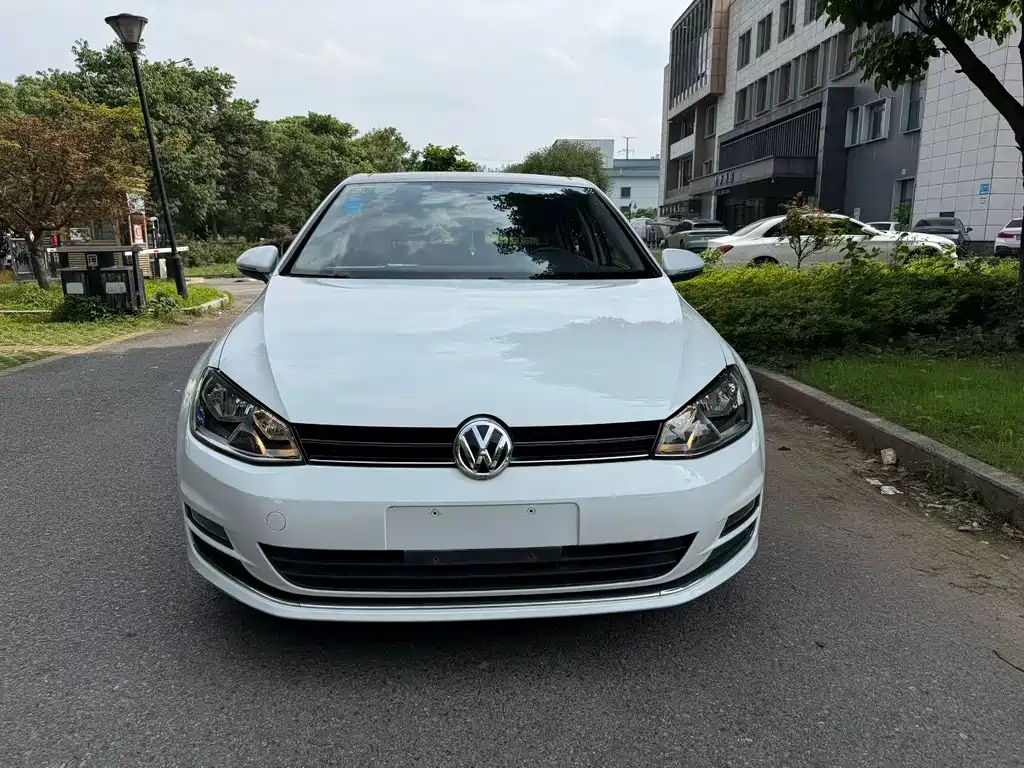 Купить Volkswagen Golf
