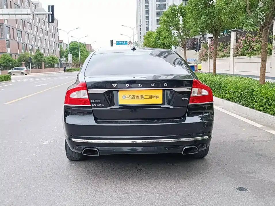 Volvo S80L — миниатюра 6