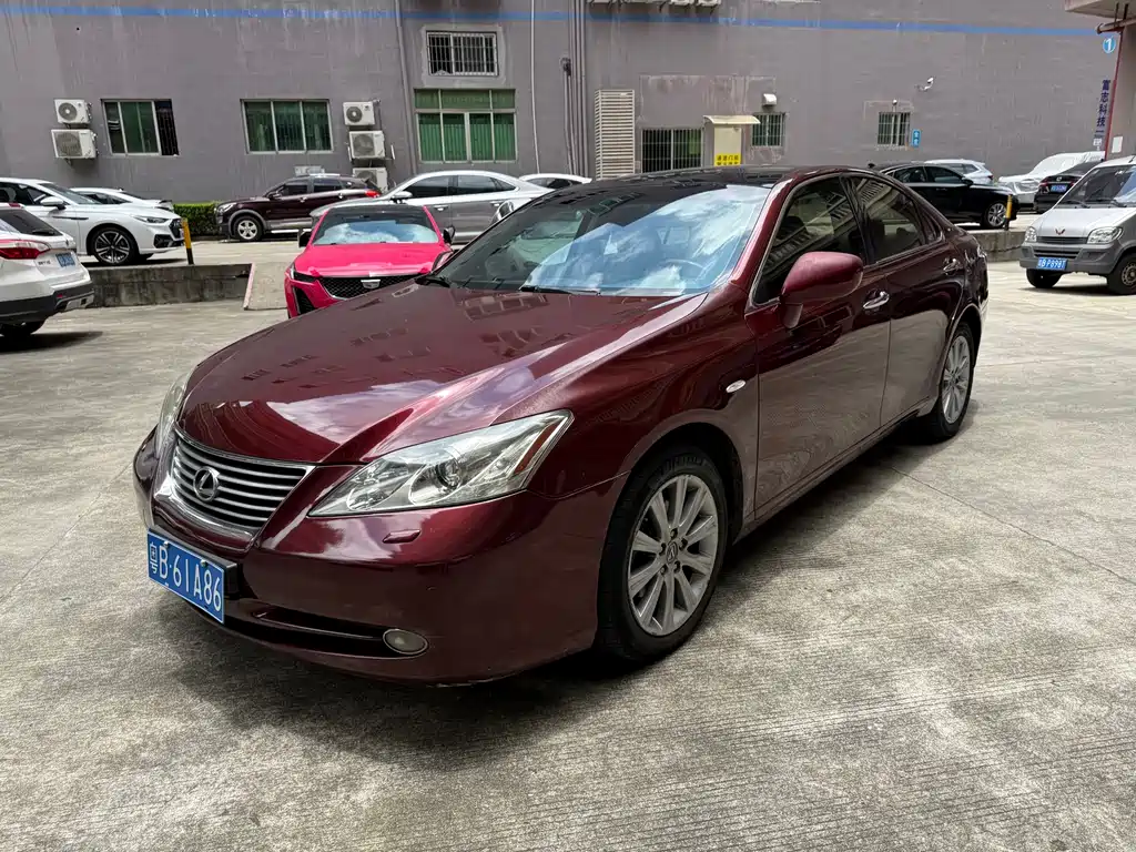 Купить Lexus ES