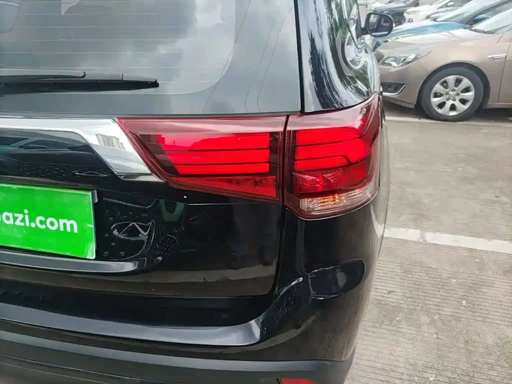 Mitsubishi Outlander 2019 2.0L Enjoy 5 мест VI