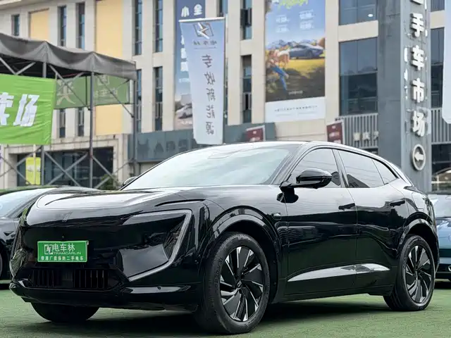 2025 Avatr 07