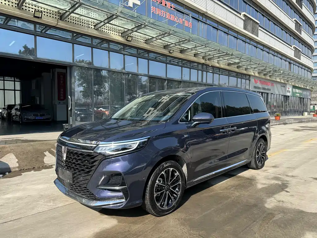 Купить Roewe iMAX8