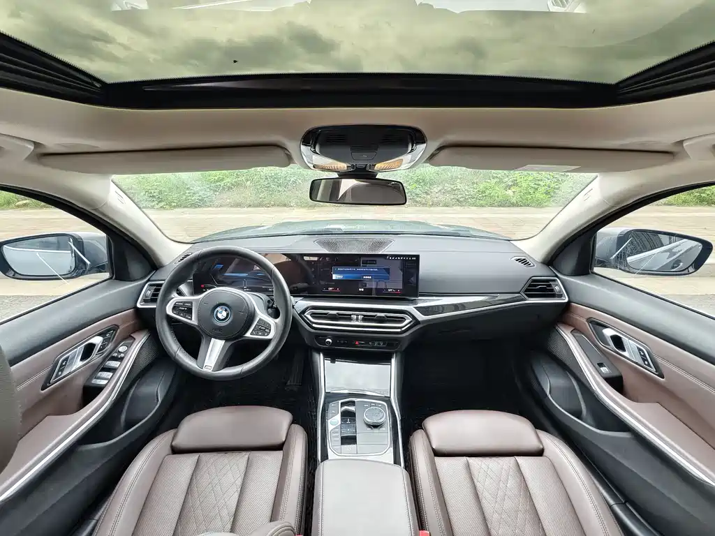 BMW i3 2024 eDrive 35 L