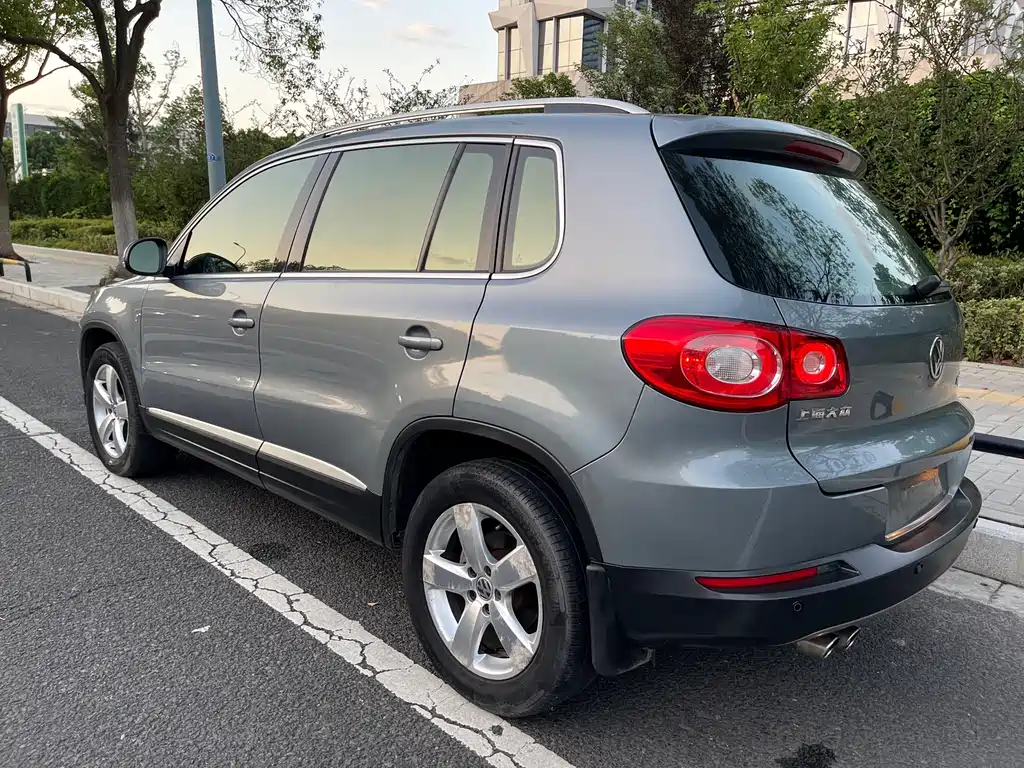 Volkswagen Tiguan — миниатюра 4