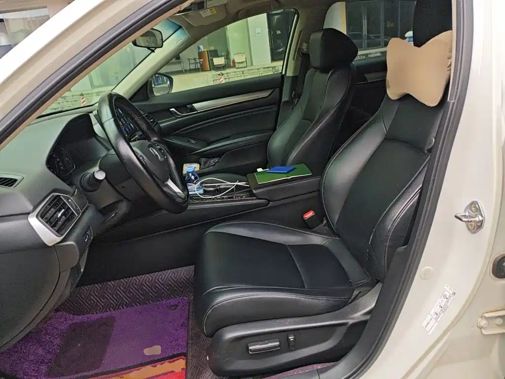 Honda Accord — миниатюра 18