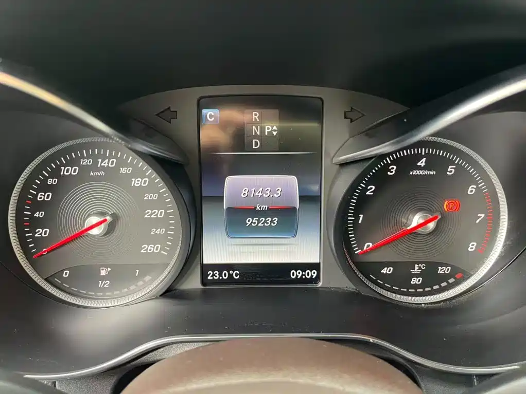 Mercedes-Benz GLC — миниатюра 12