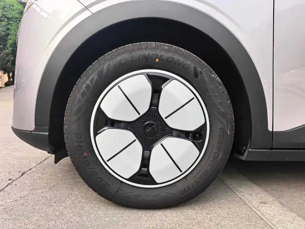 GEELY GALAXY STAR WISH