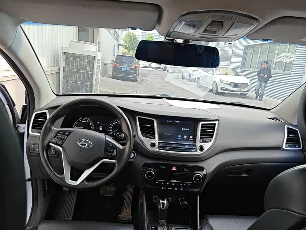 Hyundai Tucson — миниатюра 10