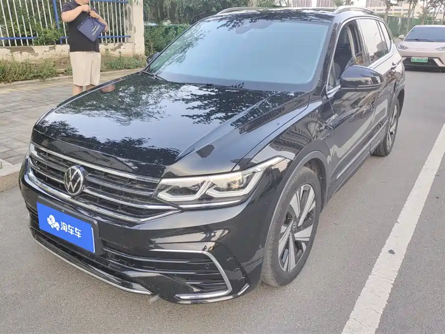 途观L 2023款 改款 330TSI 自动两驱R-Line旗舰版
